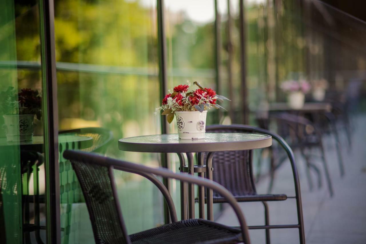 Hotel Comfort Tbilisi Exterior foto